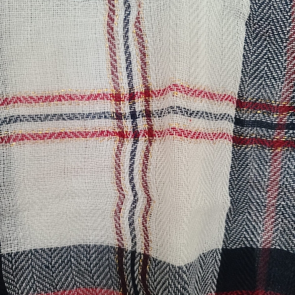 Tommy Hilfiger Plaid Scarf - Picture 2 of 4